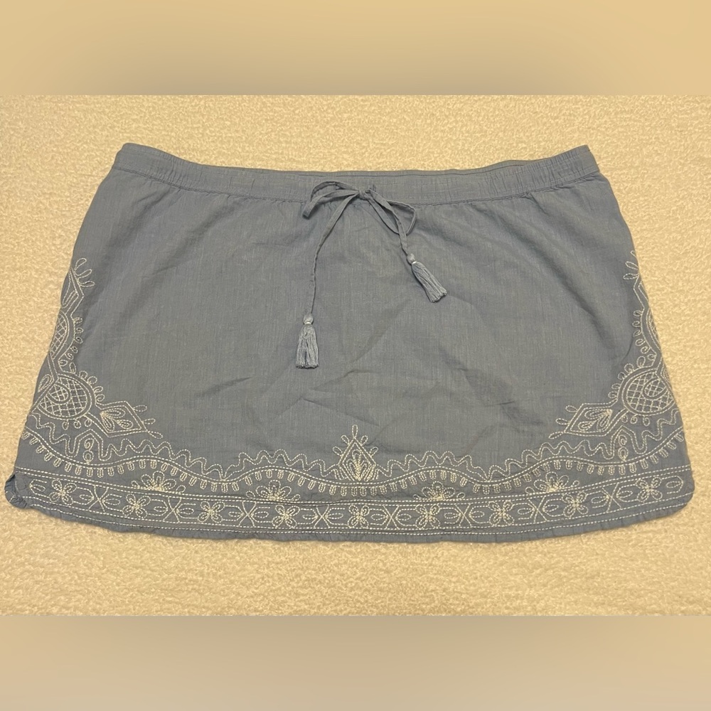Vineyard Vines Embroidered Skirt
